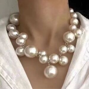 NEW White Faux Pearl Avant Garde Chunky Statement Necklace